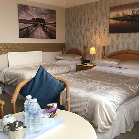 The Whiteley 4* Скарборо