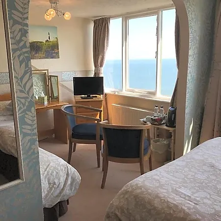 Bed & Breakfast The Whiteley 4*