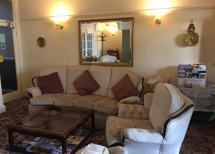 Bed & Breakfast The Whiteley 4*